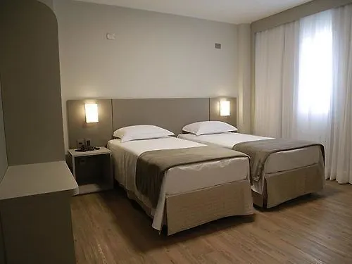Tri Hotel Premium Criciuma 4*, Criciuma (Santa Catarina)