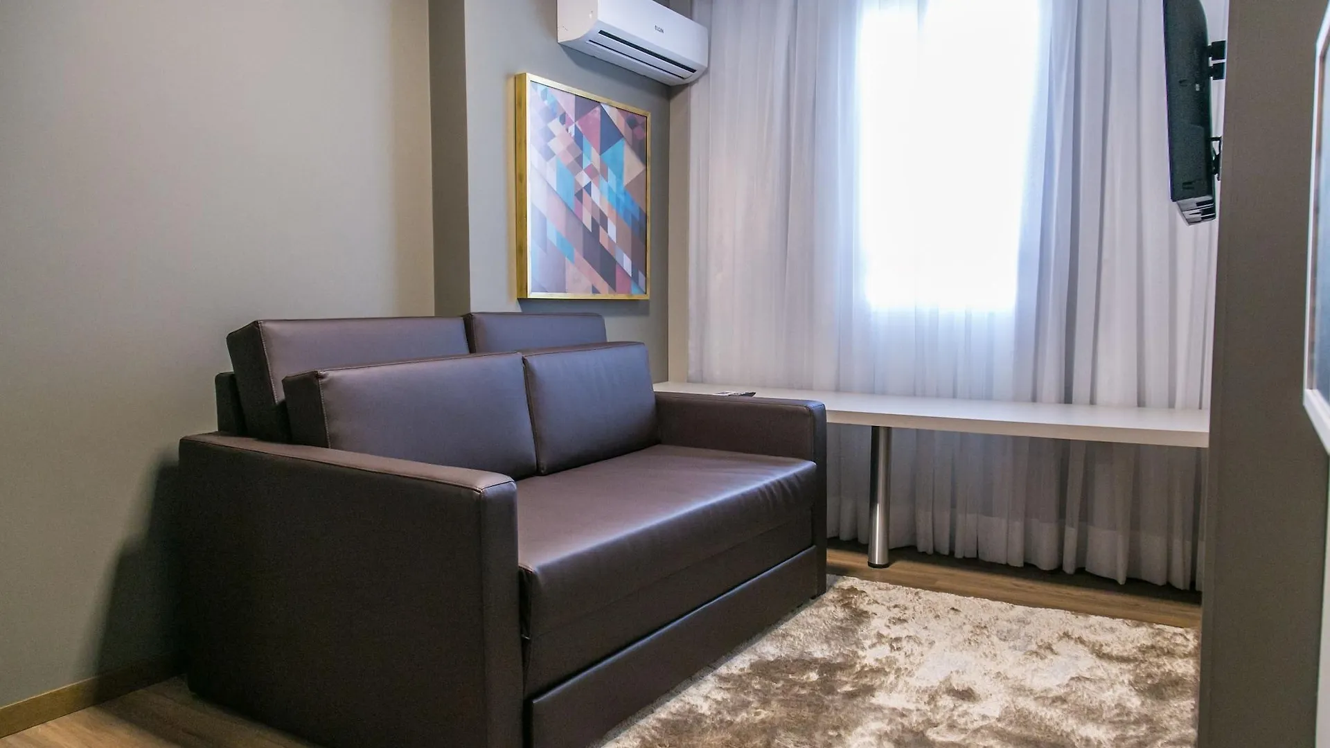 Tri Hotel Premium Criciuma קריסיומה
