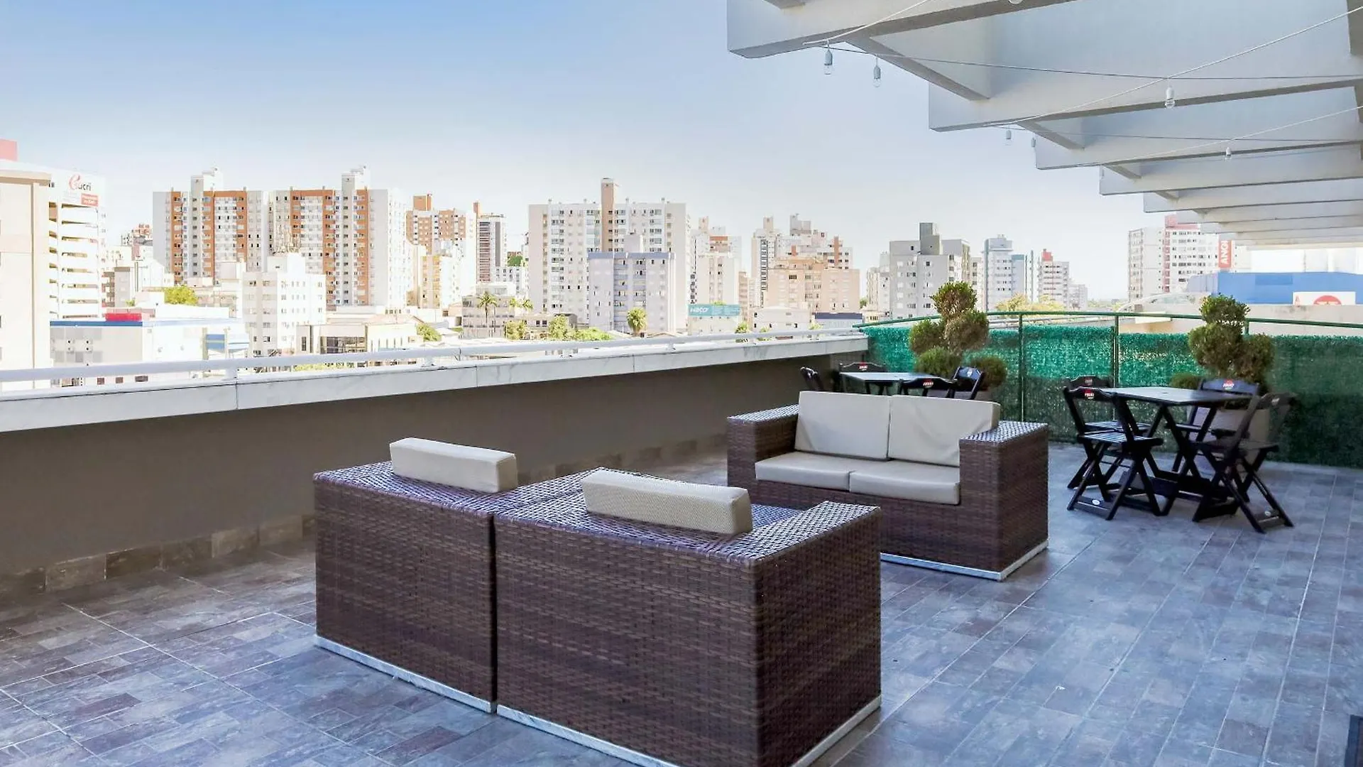 Tri Hotel Premium Criciuma  קריסיומה