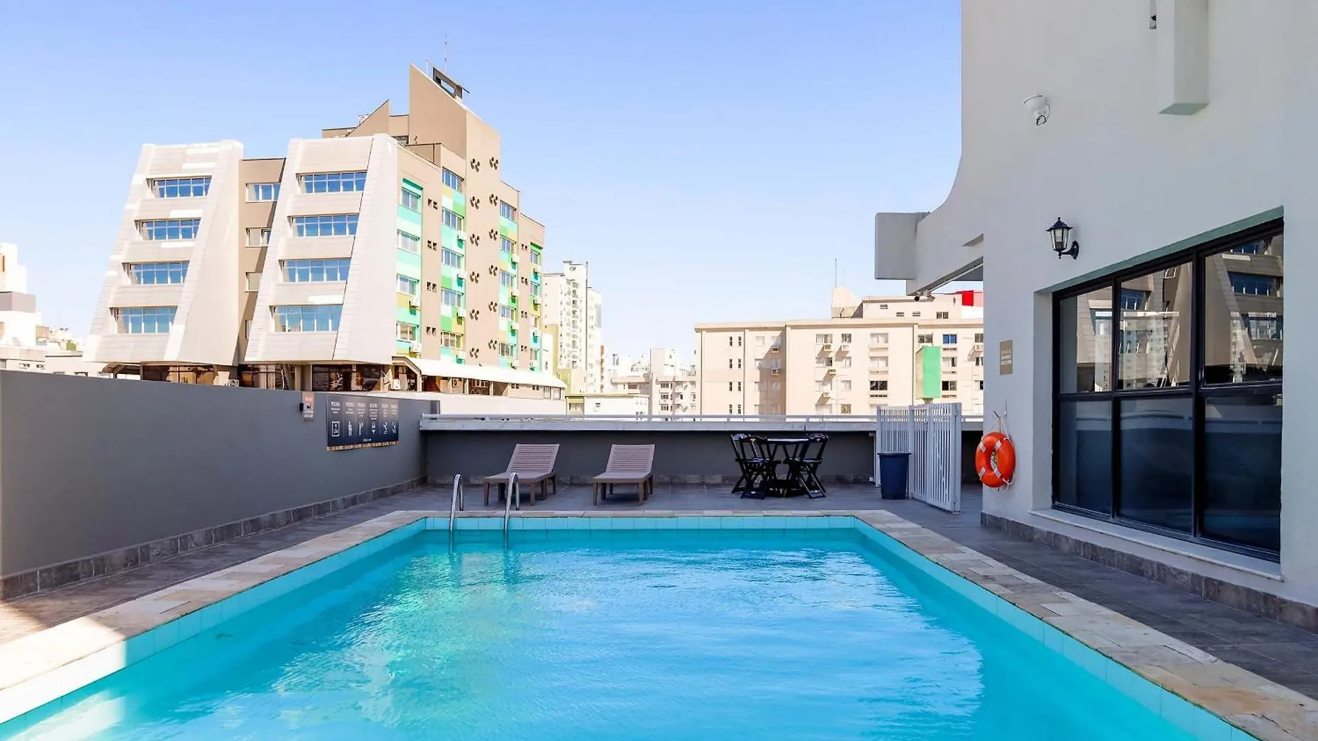 ****  Tri Hotel Premium Criciuma ברזיל