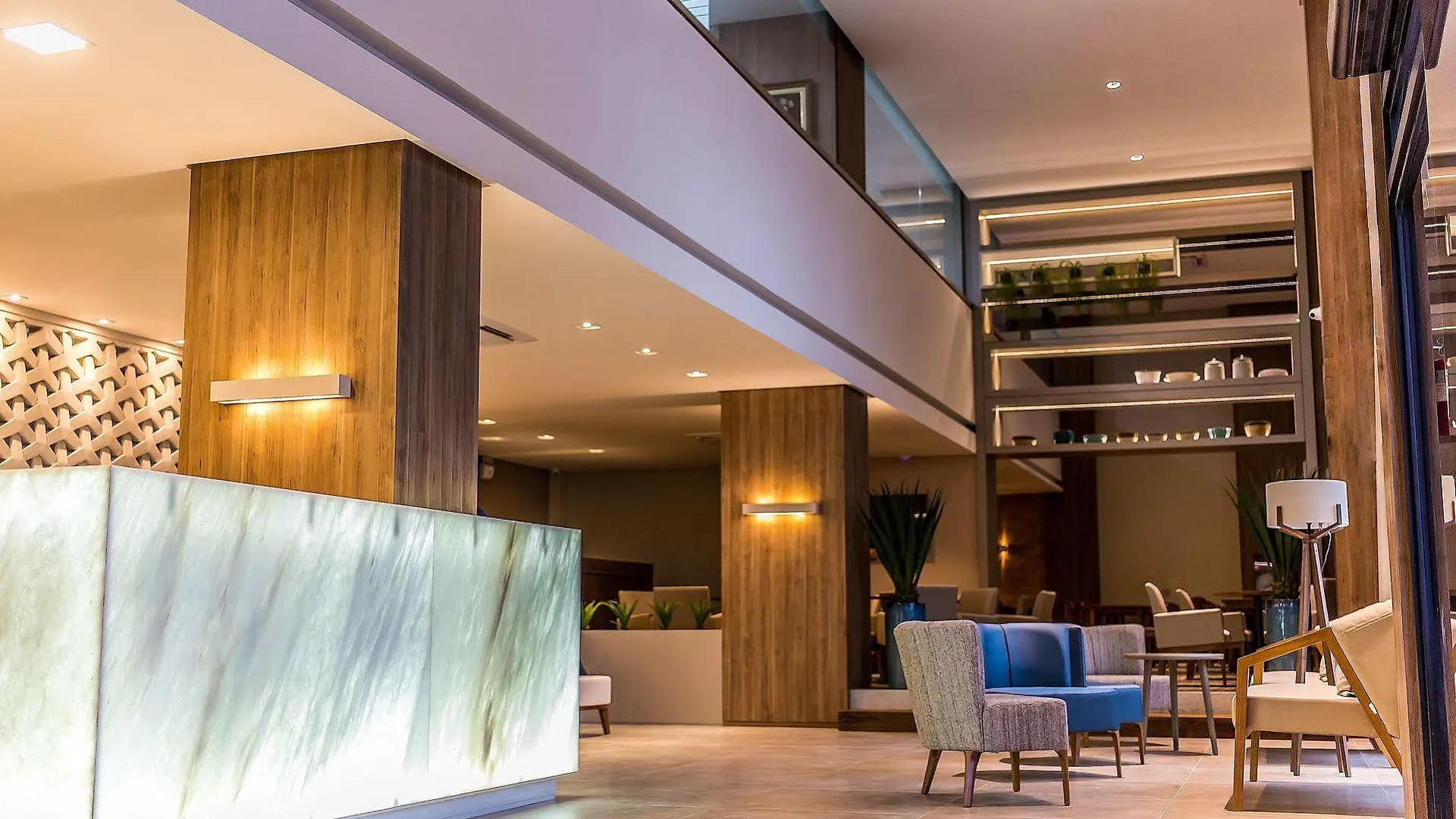 Tri Hotel Premium Criciuma  קריסיומה