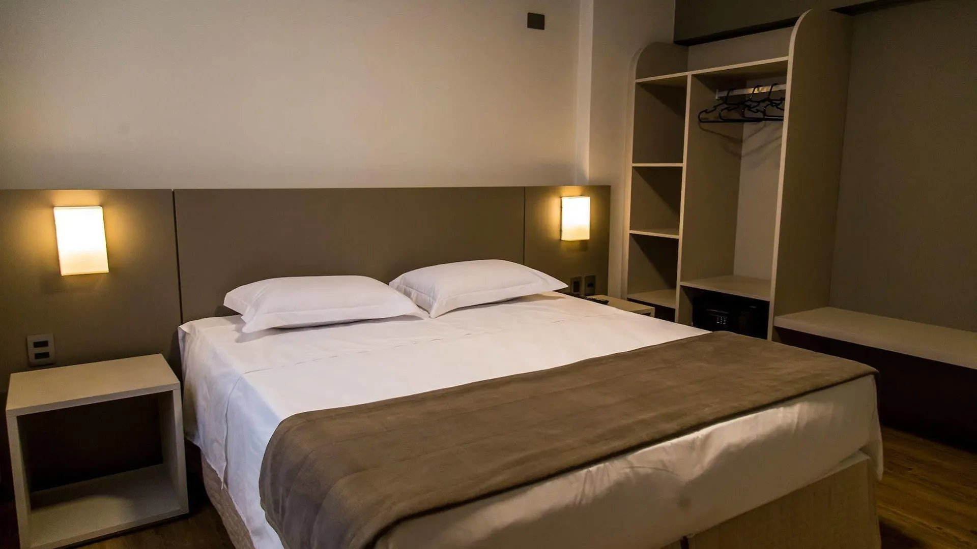 ****  Tri Hotel Premium Criciuma ברזיל